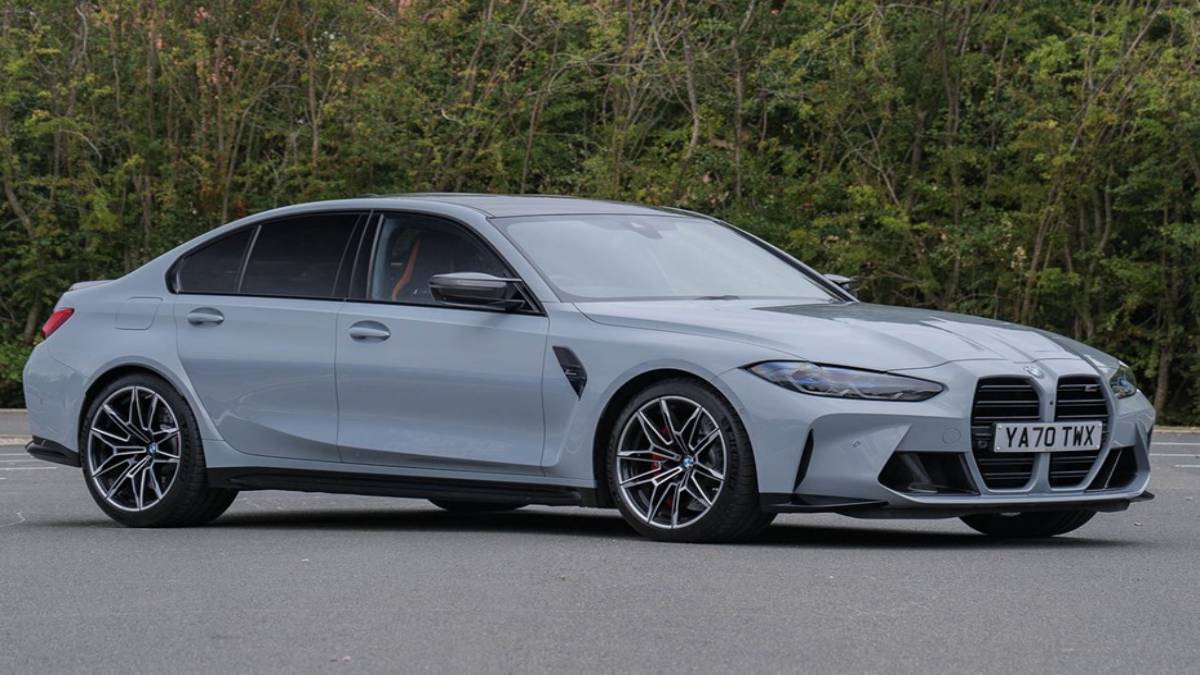 BMW 3-Series vs M3